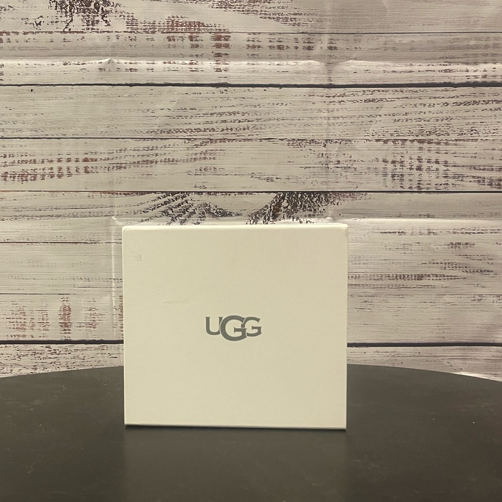 Ugg Sheepskin & Suede Care Kit Brand New, Never Used